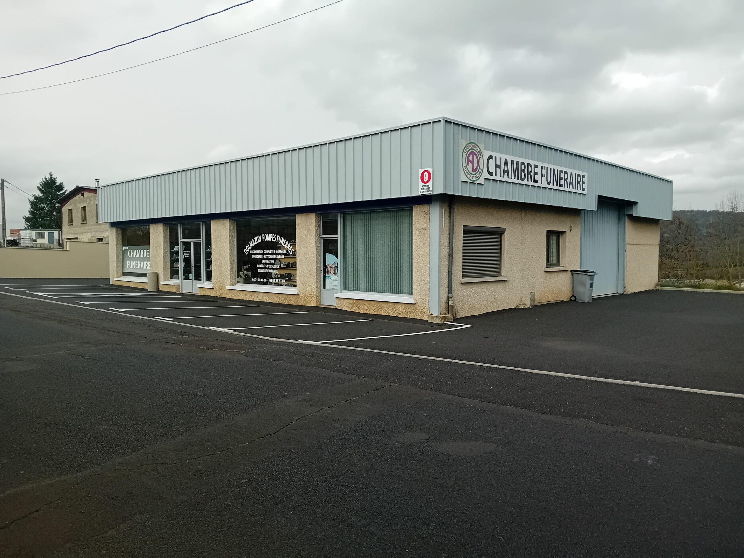 Photo de Pompes Funèbres DOLMAZON -Saint-Julien-Chapteuil